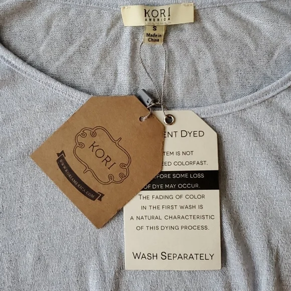 NWT Kori America Cold Shoulder Ombre Top Sz Sm - Picture 4 of 5